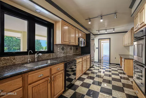 4627 N 64TH Street, Scottsdale, AZ 85251