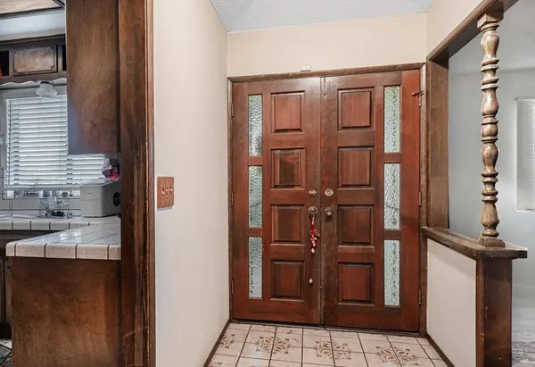 1341 E Tenaya Way, Fresno, CA 93710