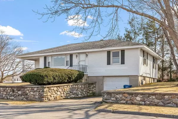 2 Mount Vernon Ter, Lawrence, MA 01843