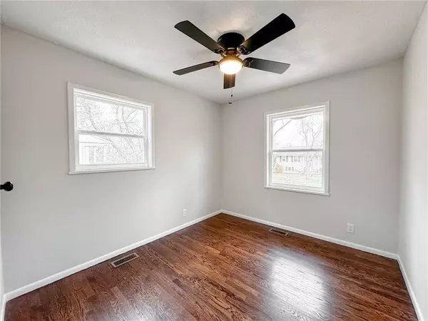 918 N Yuma AVE, Independence, MO 64056