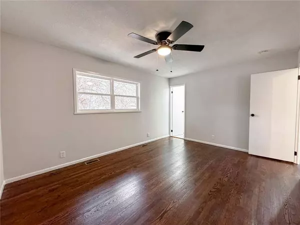 918 N Yuma AVE, Independence, MO 64056