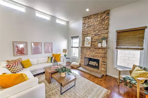 205 Surf PL, Seal Beach, CA 90740