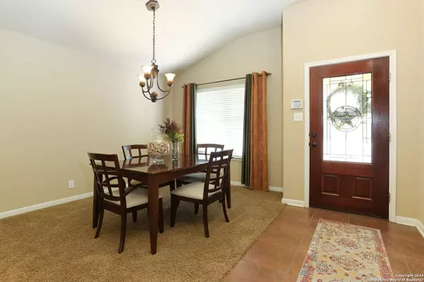 12910 Essen Forest, Helotes, TX 78023