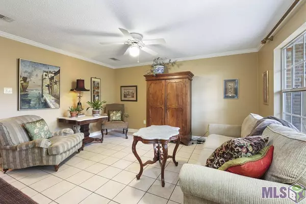 4625 PARKOAKS DR #32, Baton Rouge, LA 70816