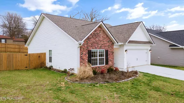 3728 Tulip Row WAY, Knoxville, TN 37917