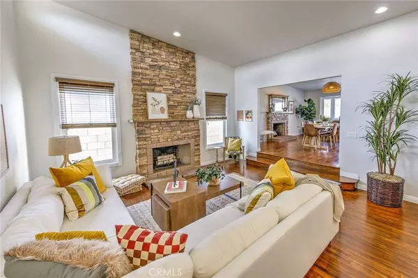 205 Surf PL, Seal Beach, CA 90740