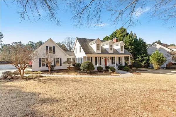 160 Mackenzie LN, Fayetteville, GA 30214