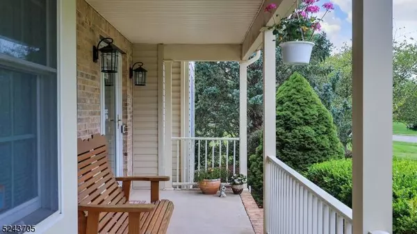 88 Oxford Pl, Hillsborough Twp., NJ 08844