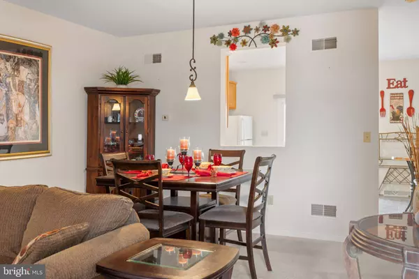 1177 LEDGE DR, York, PA 17408