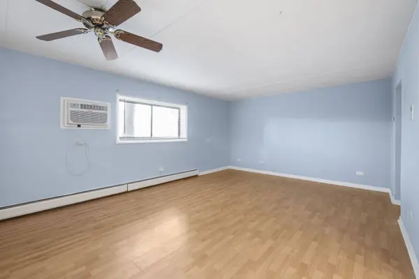 104 E Bailey Road #A, Naperville, IL 60565