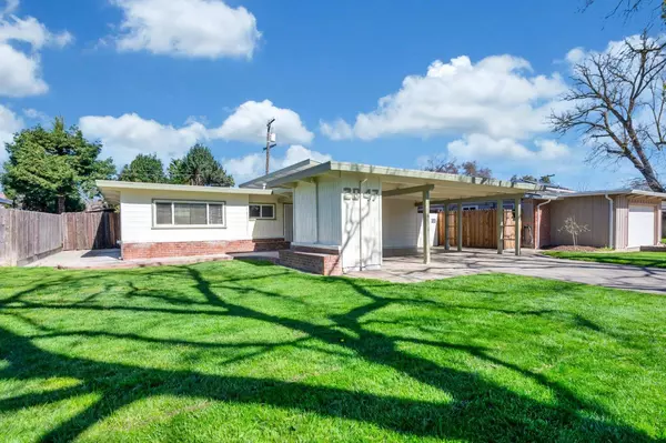 2047 Douglas RD, Stockton, CA 95207