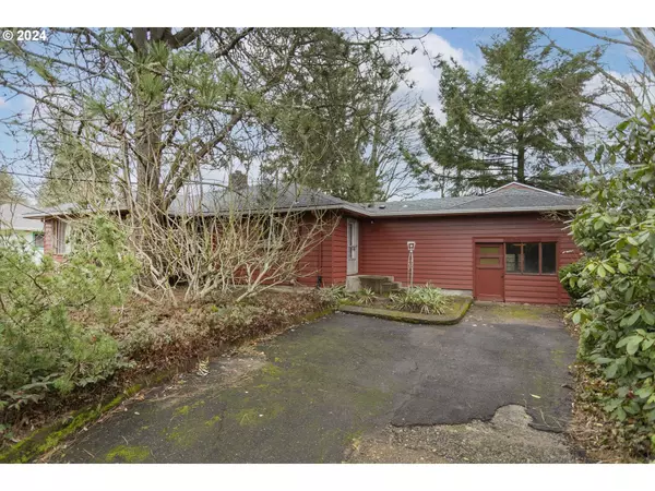 13702 SE MITCHELL ST, Portland, OR 97236