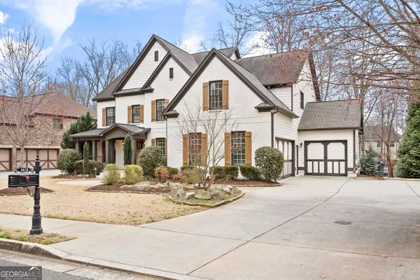 2415 Etienne LN, Cumming, GA 30041