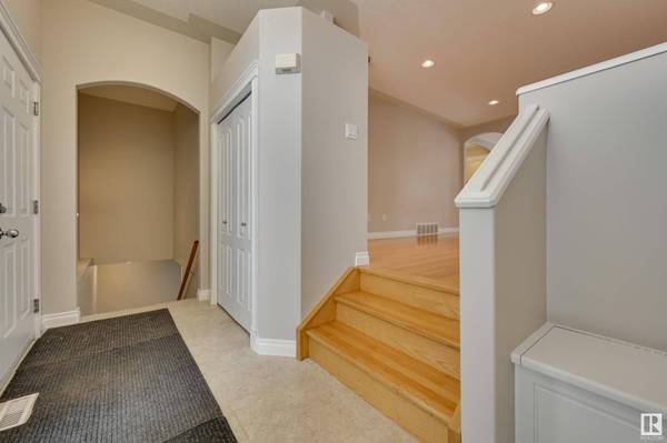 41 LAMPLIGHT DR, Spruce Grove, AB T7X 4N1