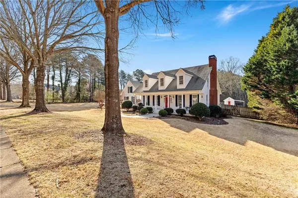 160 Mackenzie LN, Fayetteville, GA 30214