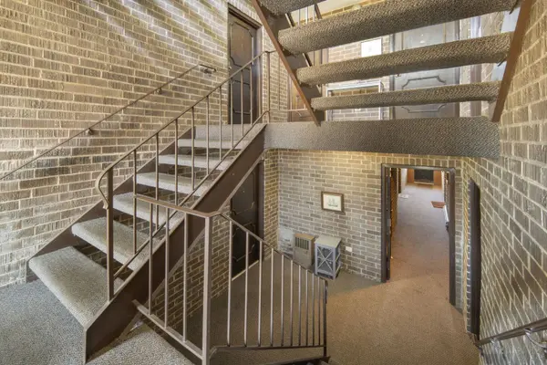 104 E Bailey Road #A, Naperville, IL 60565