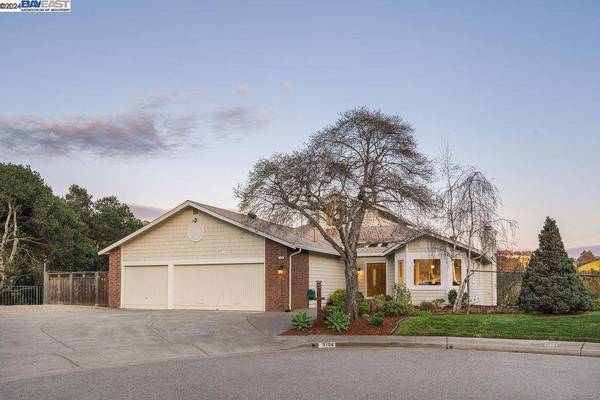 5106 Fairhill Ct, Oakland, CA 94605