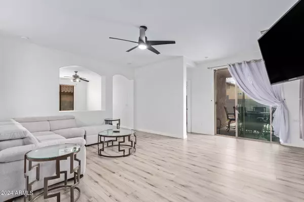 46157 W KRISTINA Way, Maricopa, AZ 85139