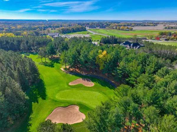 1769 George Norman DR, New Richmond, WI 54017