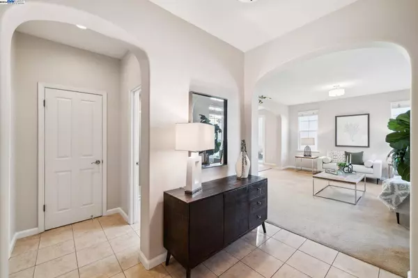 3210 Browntail Way, San Ramon, CA 94582