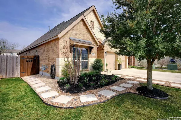 652 ARROYO DORADO, New Braunfels, TX 78130