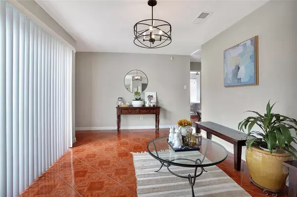 6402 Grandvale DR, Houston, TX 77072