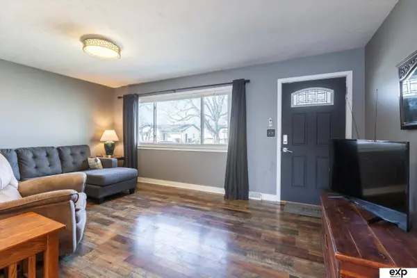 101 Michael Drive, Gretna, NE 68028