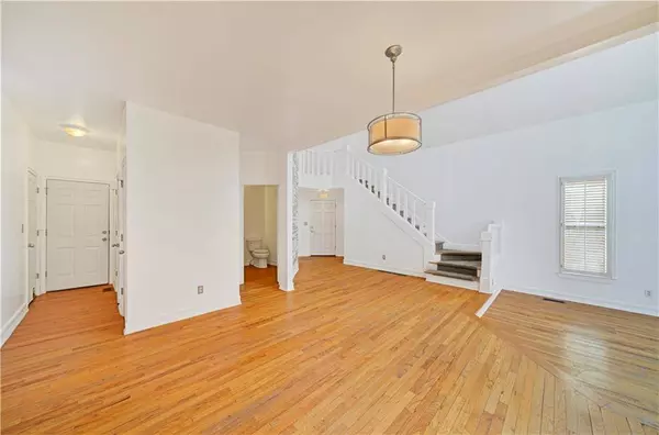 454 Hillcrest AVE NE, Atlanta, GA 30307