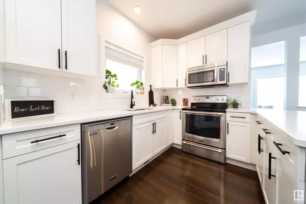 3168 CARPENTER LD SW, Edmonton, AB T6W 2Y8