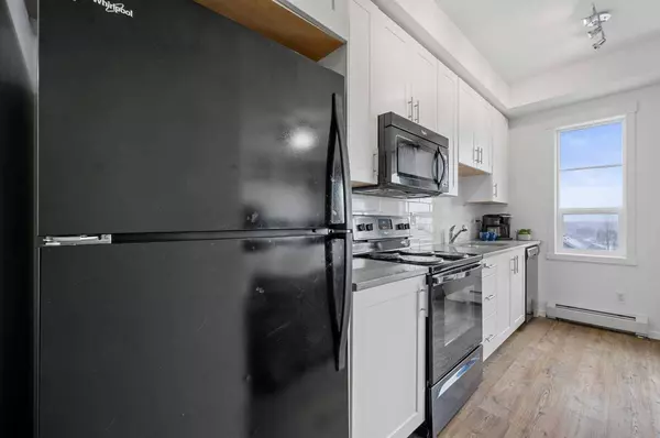 215 Legacy BLVD SE #1414, Calgary, AB T2X 3Z4