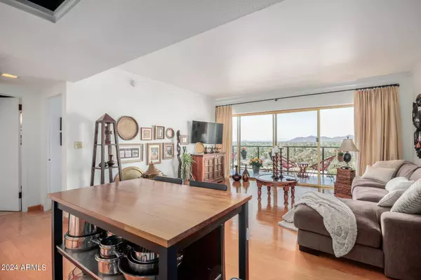 4750 N Central Avenue #N16, Phoenix, AZ 85012