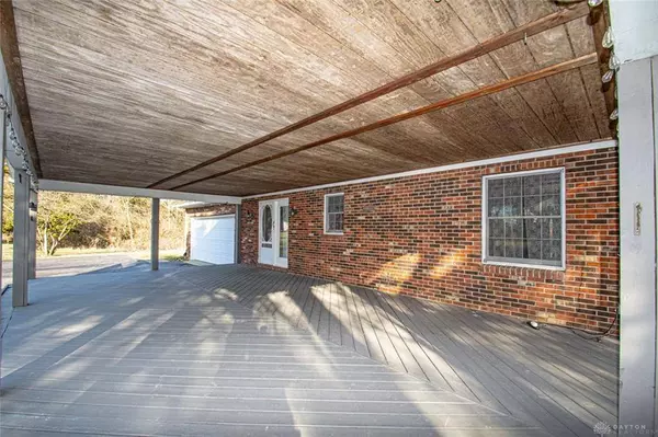 1734 Somers Gratis Road, Camden, OH 45311