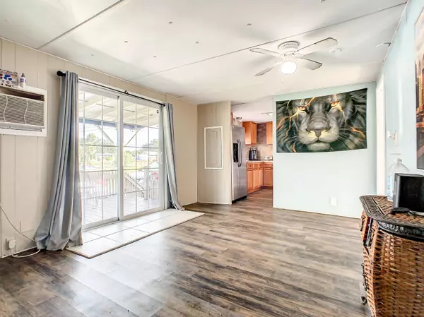 3156 Leigh RD, Mims, FL 32754