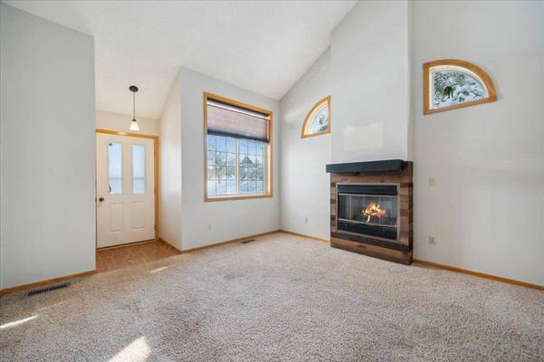 8793 Branson DR, Inver Grove Heights, MN 55076