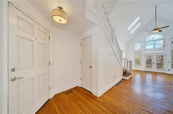 454 Hillcrest AVE NE, Atlanta, GA 30307