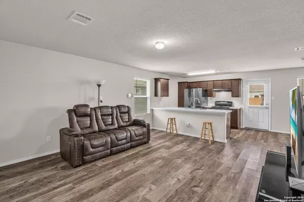 10671 Penelope Way, Converse, TX 78109