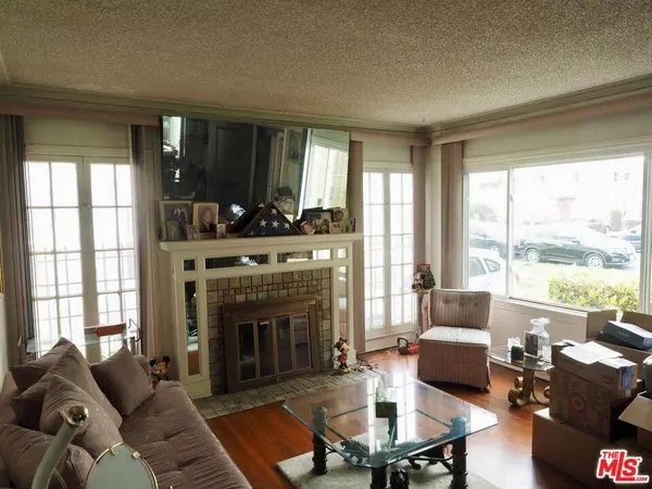 2920 12th Ave, Los Angeles, CA 90018