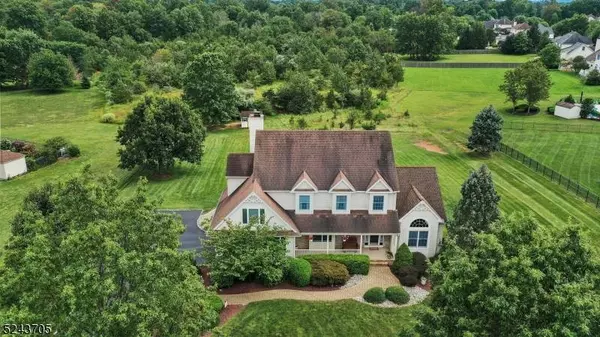 88 Oxford Pl, Hillsborough Twp., NJ 08844