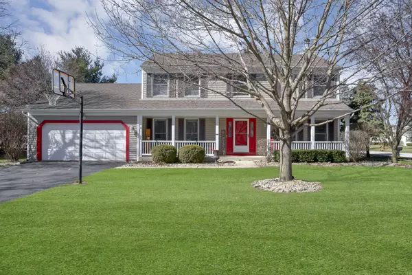 204 Thornbury CT, Oswego, IL 60543