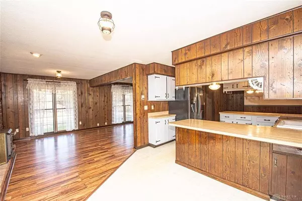 1734 Somers Gratis Road, Camden, OH 45311