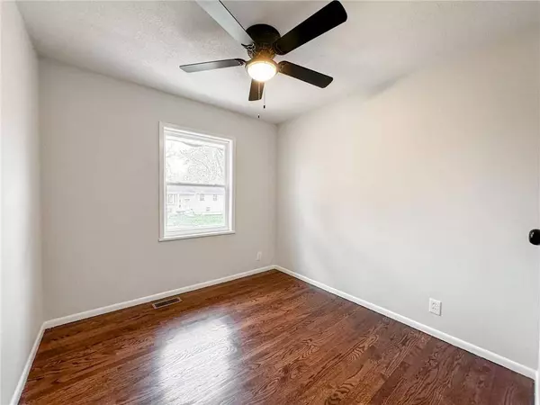 918 N Yuma AVE, Independence, MO 64056