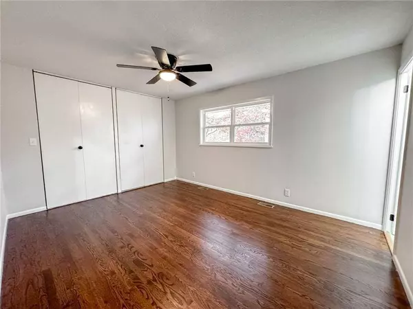 918 N Yuma AVE, Independence, MO 64056