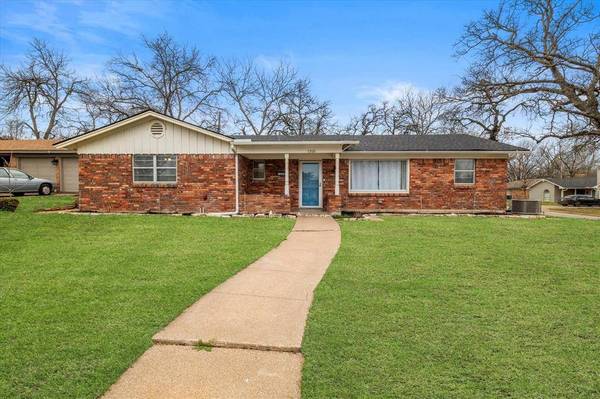 7200 Hightower Street, Fort Worth, TX 76112