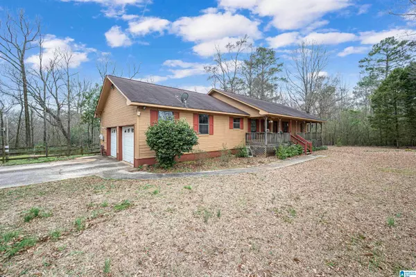 1070 HILLCREST DRIVE, Bessemer, AL 35022