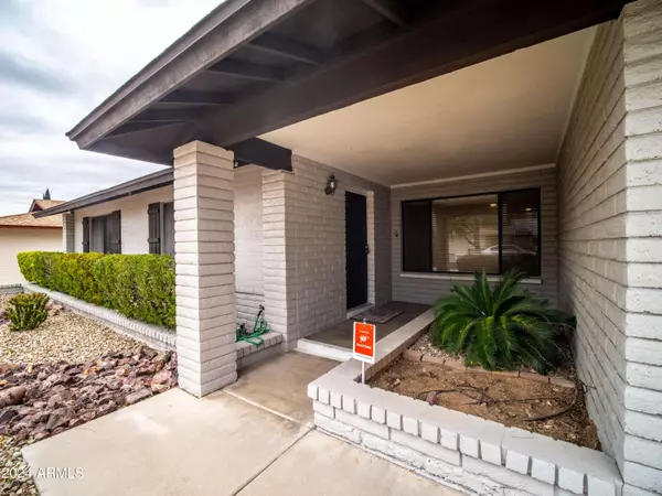 1034 E TOPEKA Drive, Phoenix, AZ 85024