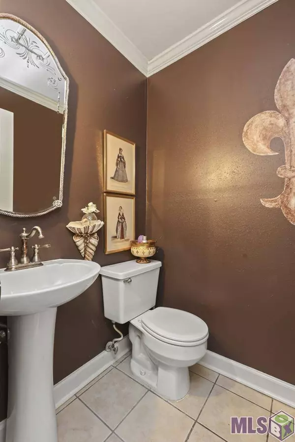 4625 PARKOAKS DR #32, Baton Rouge, LA 70816