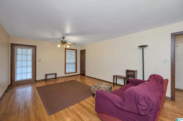 1070 HILLCREST DRIVE, Bessemer, AL 35022