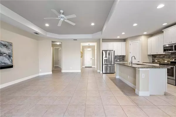 3688 Canopy CIR, Naples, FL 34120