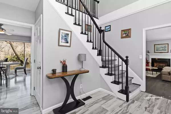 866 ACRI RD, Mechanicsburg, PA 17050