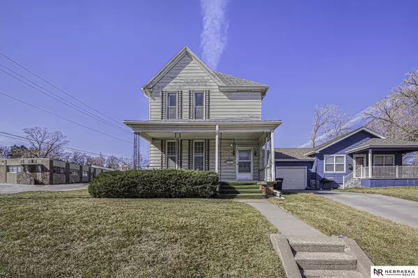 1746 S 26th Street, Omaha, NE 68105